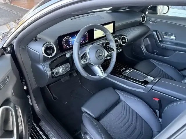 Mercedes-Benz CLA 180