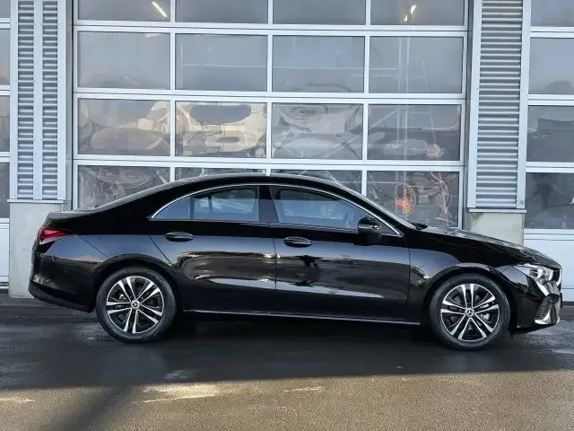Mercedes-Benz CLA 180