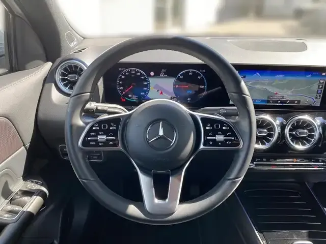 Mercedes-Benz EQA 250