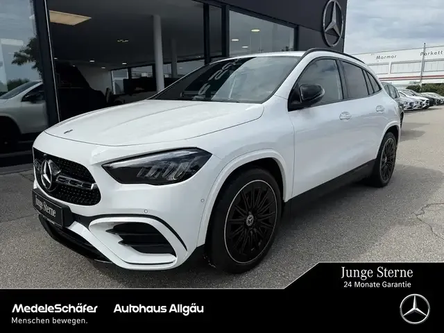 Mercedes-Benz GLA 200