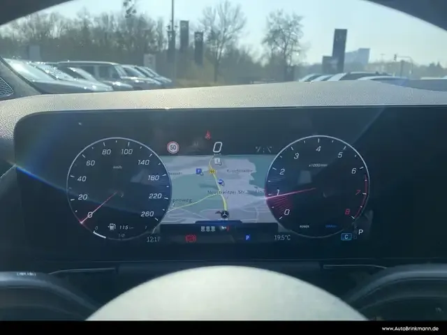 Mercedes-Benz GLA 180