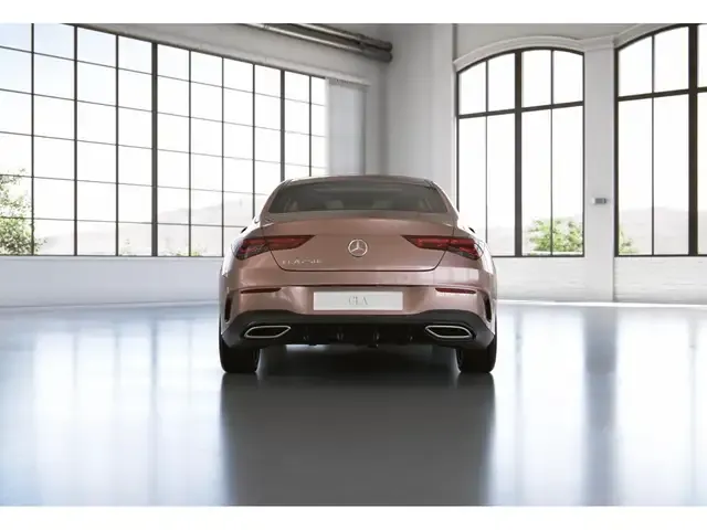 Mercedes-Benz CLA 250