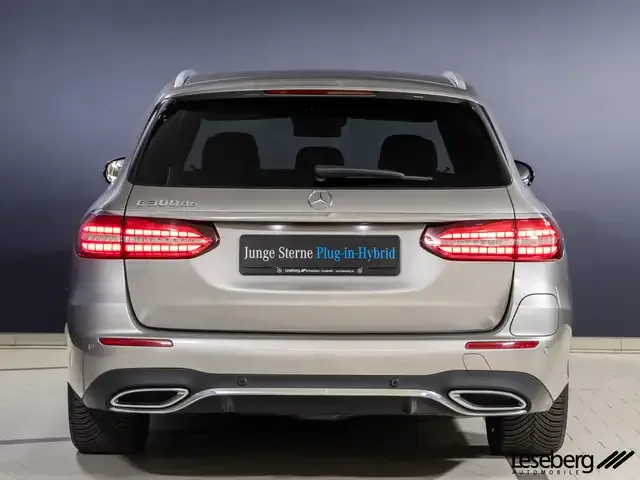 Mercedes-Benz E 300