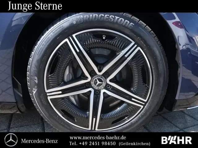 Mercedes-Benz EQE 300