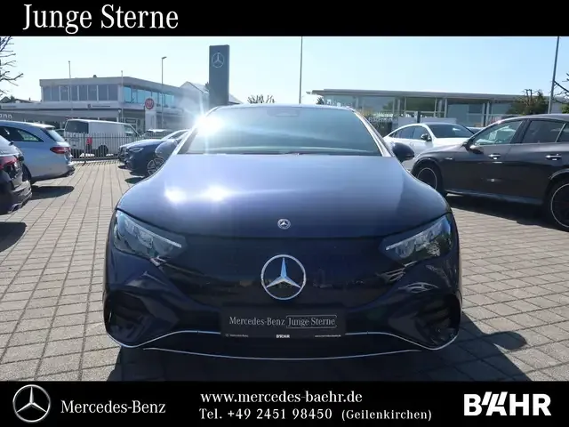 Mercedes-Benz EQE 300