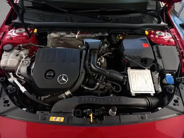 Mercedes-Benz CLA 200