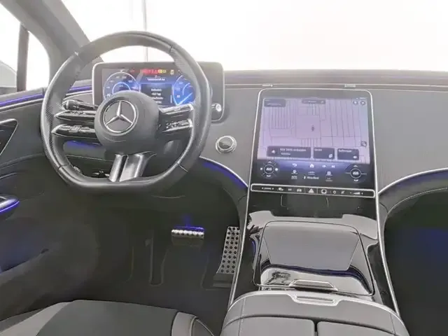 Mercedes-Benz EQE 300