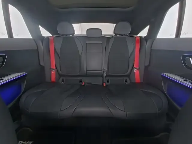 Mercedes-Benz EQE 300