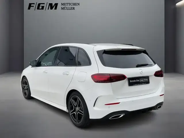 Mercedes-Benz B 200