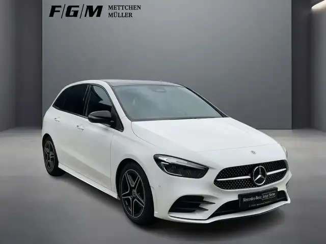 Mercedes-Benz B 200