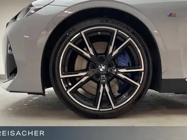 BMW 240
