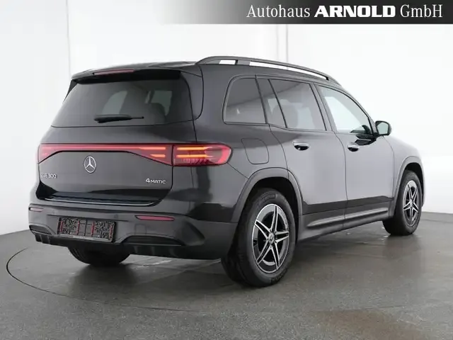 Mercedes-Benz EQB 300