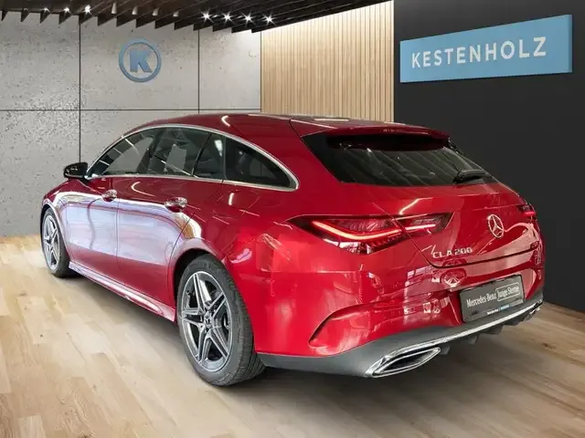 Mercedes-Benz CLA 200