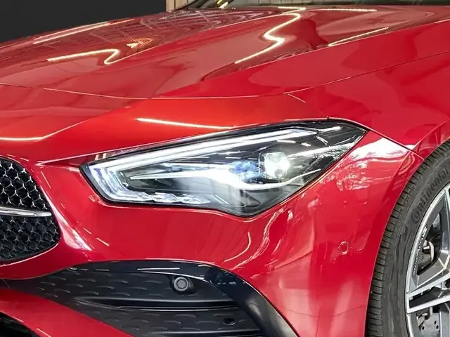 Mercedes-Benz CLA 200