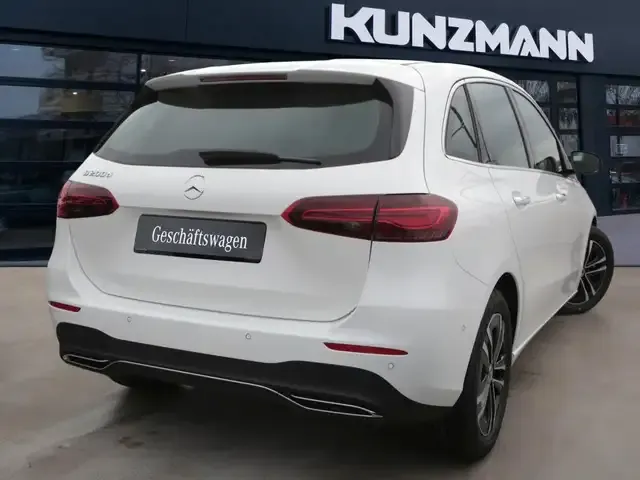 Mercedes-Benz B 200