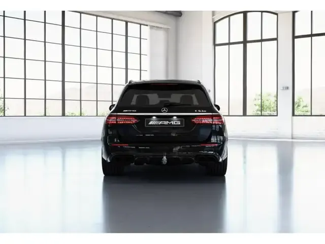 Mercedes-Benz E 63 AMG