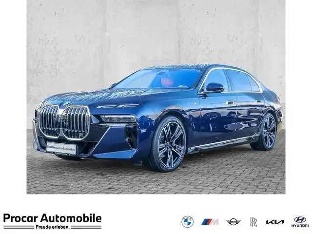 BMW 740