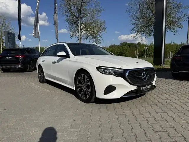 Mercedes-Benz E 220