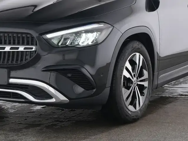 Mercedes-Benz GLA 180