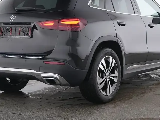 Mercedes-Benz GLA 180