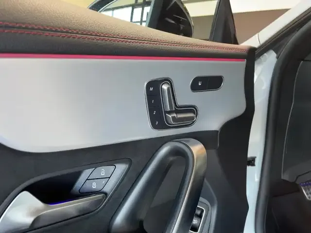 Mercedes-Benz CLA 45 AMG