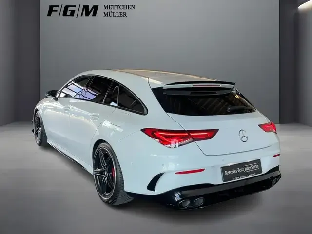 Mercedes-Benz CLA 45 AMG