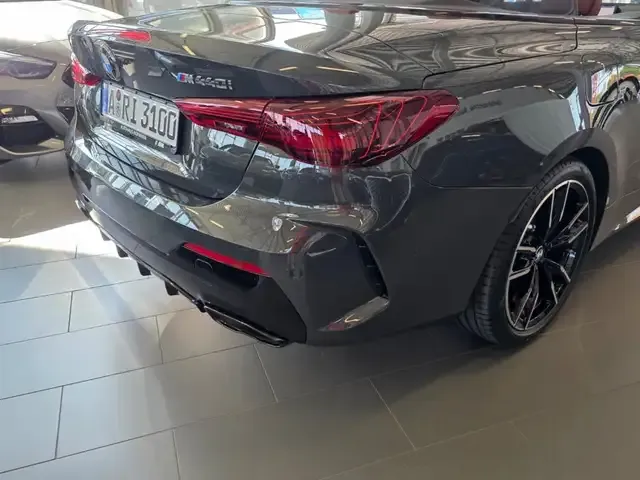 BMW 440