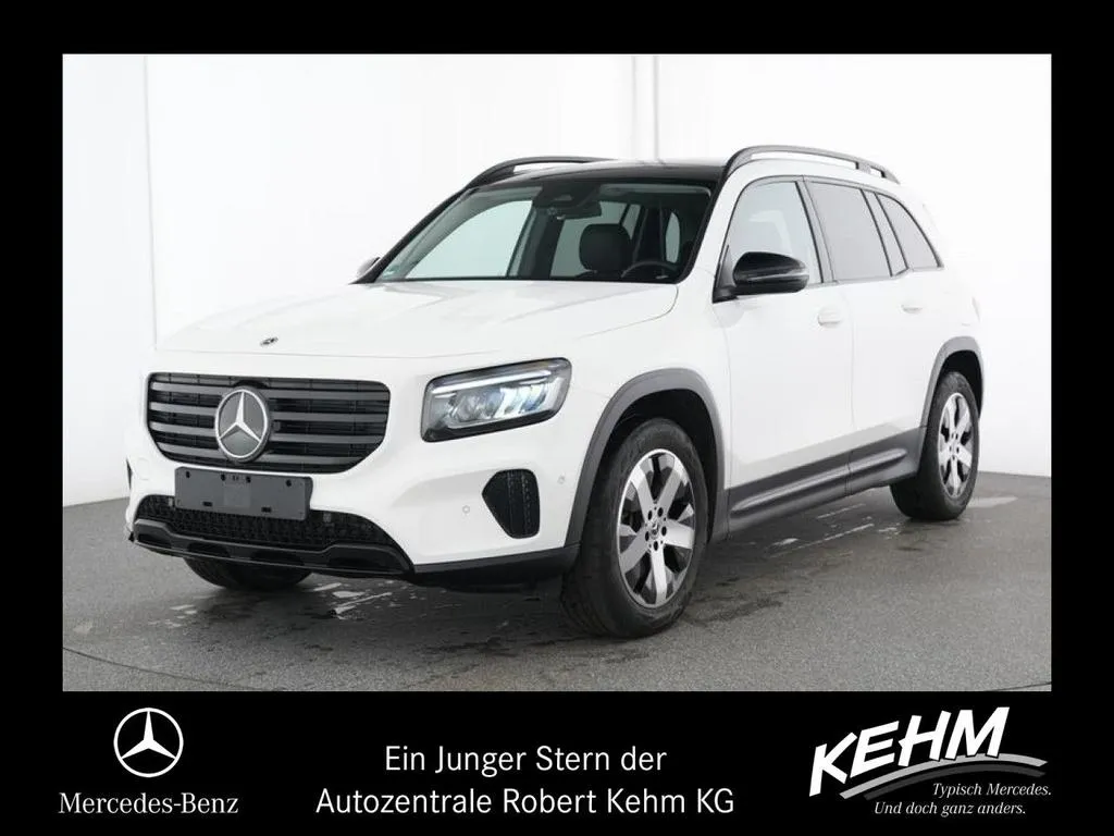 Mercedes-Benz GLB 220