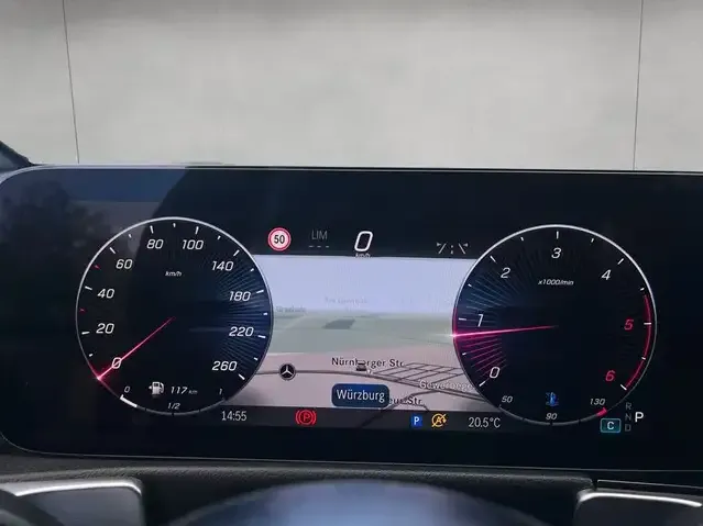 Mercedes-Benz GLB 180