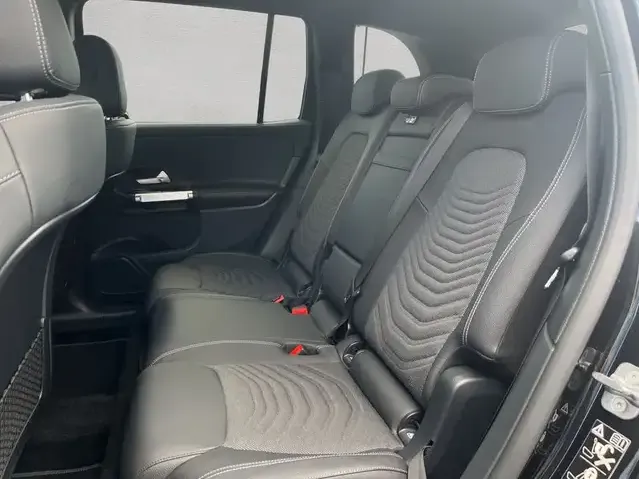 Mercedes-Benz GLB 180