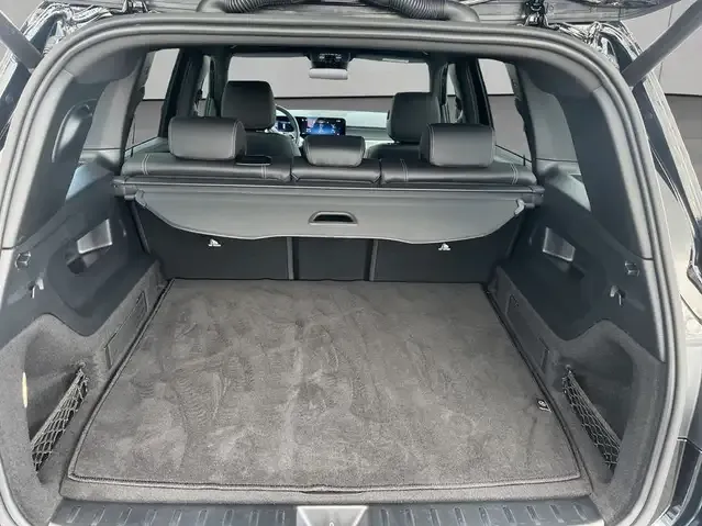 Mercedes-Benz GLB 180