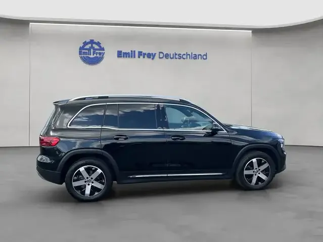 Mercedes-Benz GLB 180