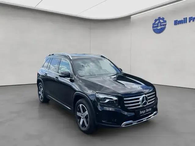 Mercedes-Benz GLB 180