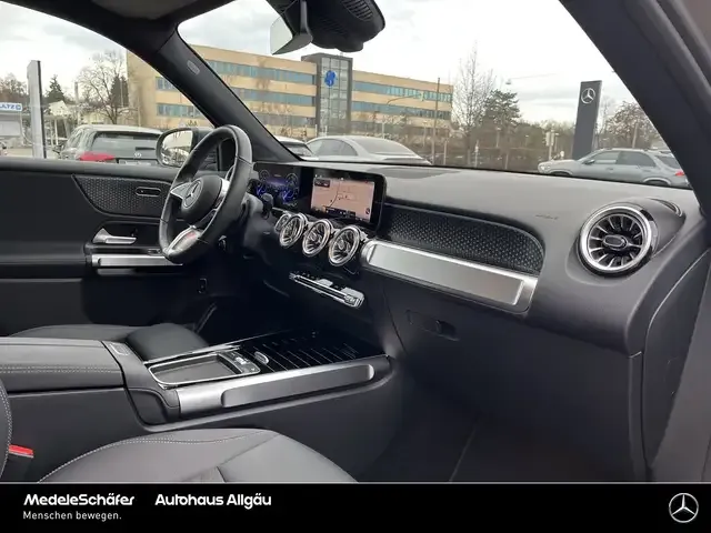 Mercedes-Benz EQB 350