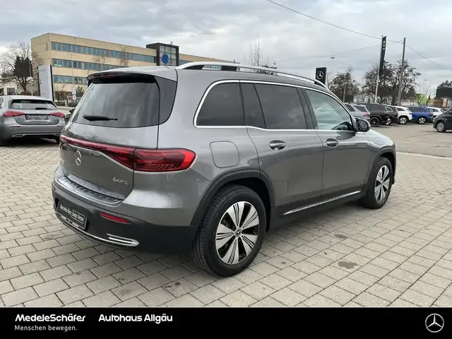 Mercedes-Benz EQB 350