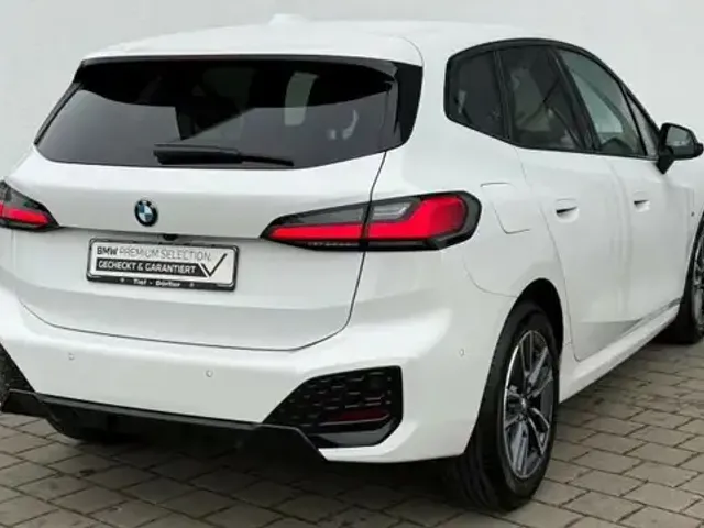 BMW 216