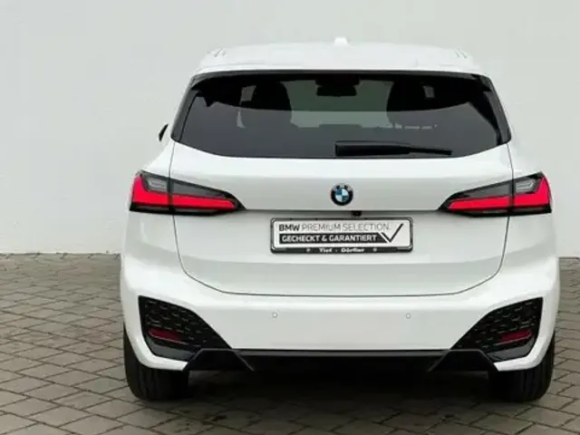 BMW 216
