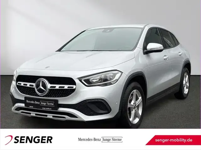 Mercedes-Benz GLA 180
