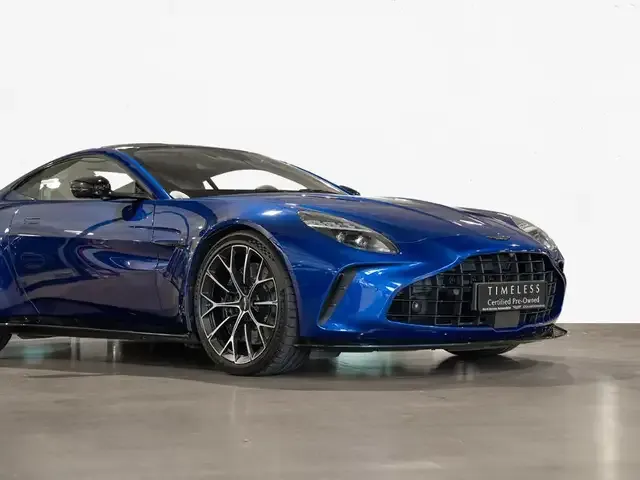 Aston Martin V8