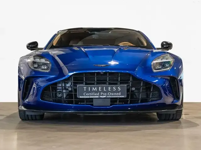 Aston Martin V8