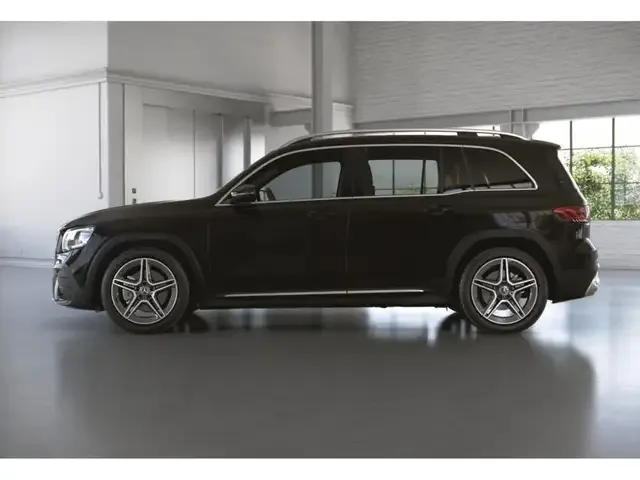 Mercedes-Benz GLB 220