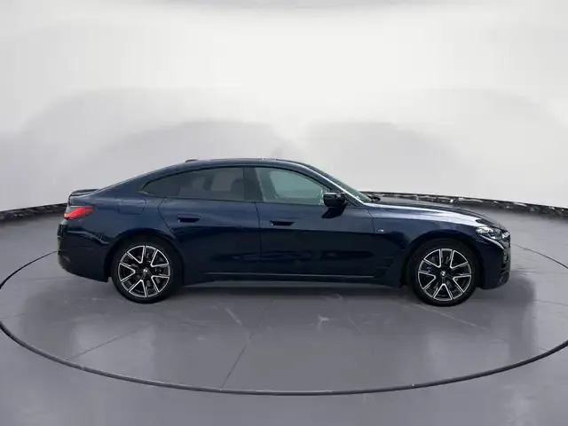 BMW 440