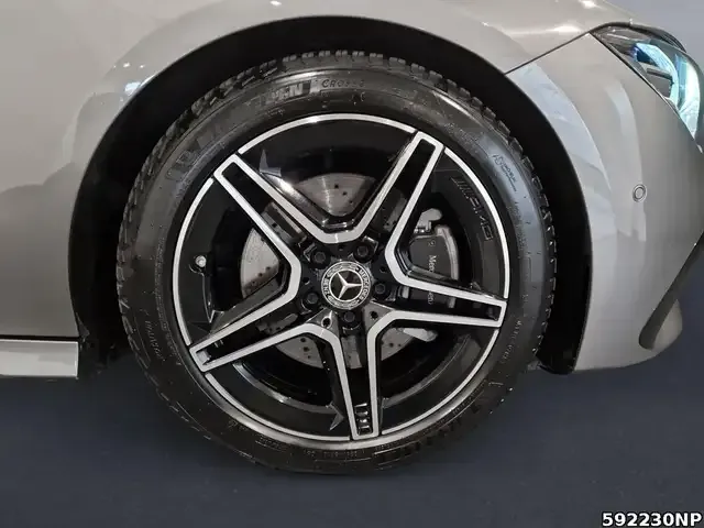 Mercedes-Benz CLA 200