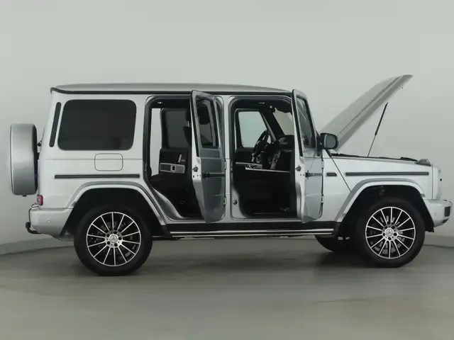 Mercedes-Benz G 400