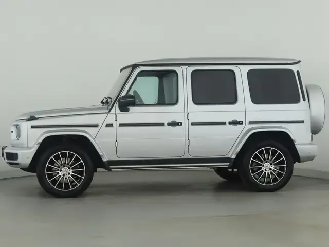 Mercedes-Benz G 400