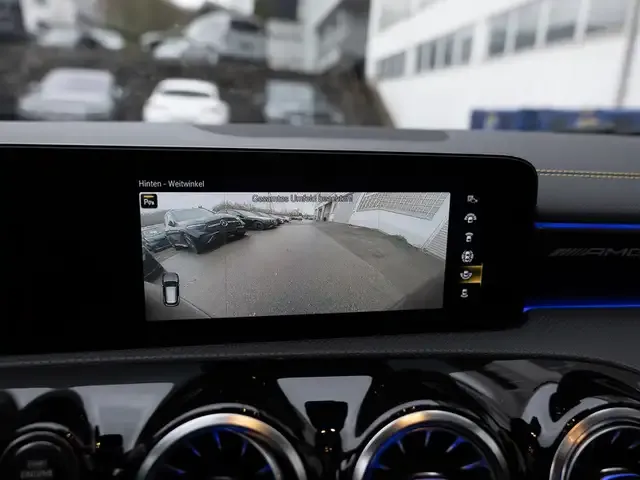 Mercedes-Benz CLA 45 AMG