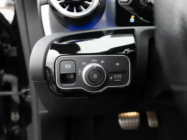 Mercedes-Benz CLA 45 AMG