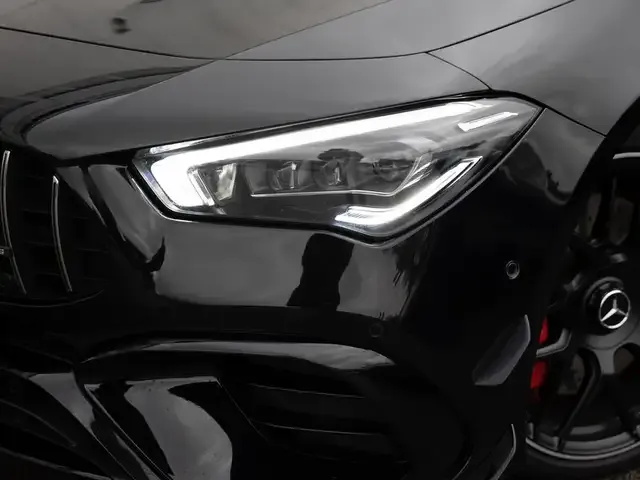 Mercedes-Benz CLA 45 AMG