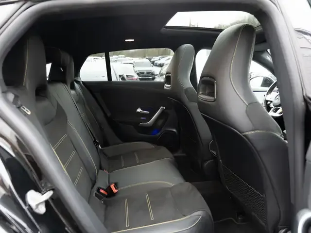 Mercedes-Benz CLA 45 AMG