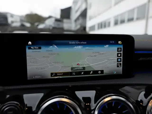 Mercedes-Benz CLA 45 AMG